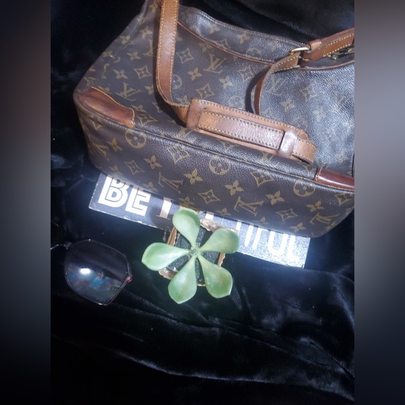 💕👜VINTAGE LOUIS VUTTION BOULOGNE SHOULDER BAG👜💕 - Picture 6 of 9